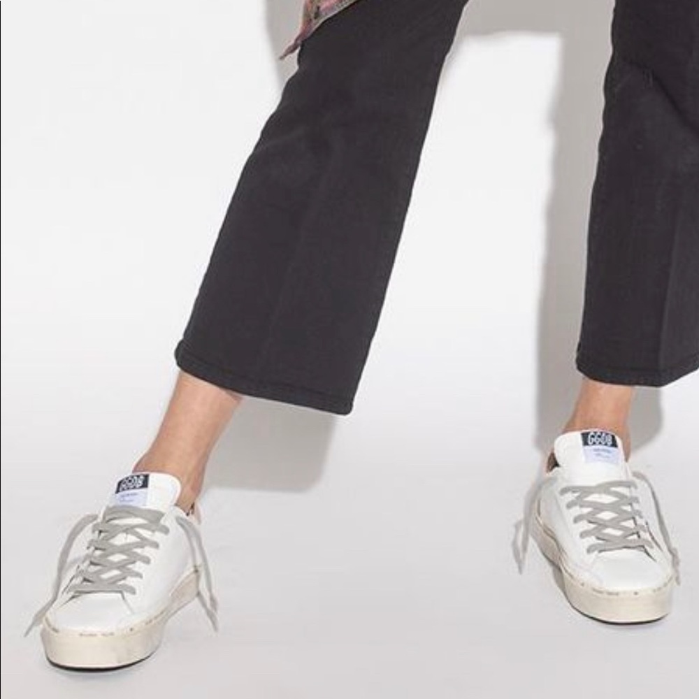 Golden Goose Deluxe Hi Star Snekaer in White Size 39